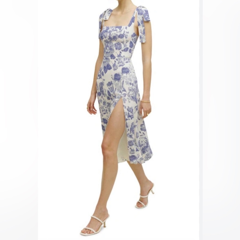 Reformation Twilight dress in Lucerne, size 4 ☀️